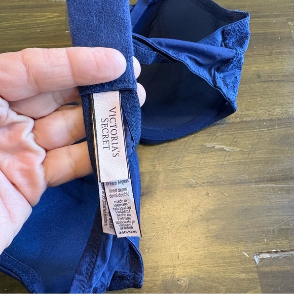 Victoria’s Secret Dream Angels Lined Demi Bra Blue Lace Padded 34C Sexy - Picture 3 of 4